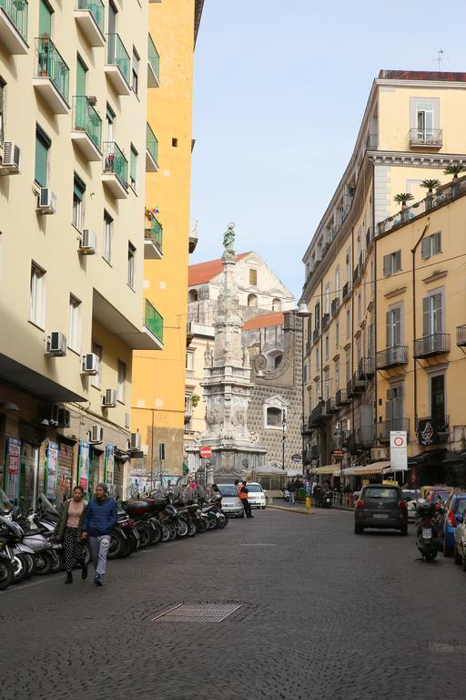 Casa Nel Cuore Di Napoliアパートメント エクステリア 写真