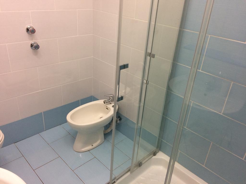 Casa Nel Cuore Di Napoliアパートメント エクステリア 写真